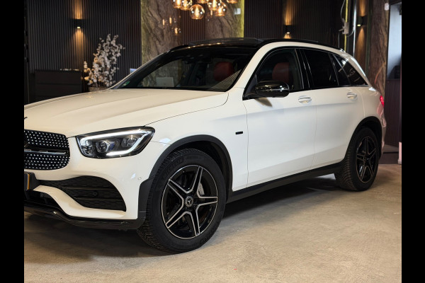 Mercedes-Benz GLC 300e 4MATIC AMG|PANO|MEMORY|HUD|FULL OPTIONS