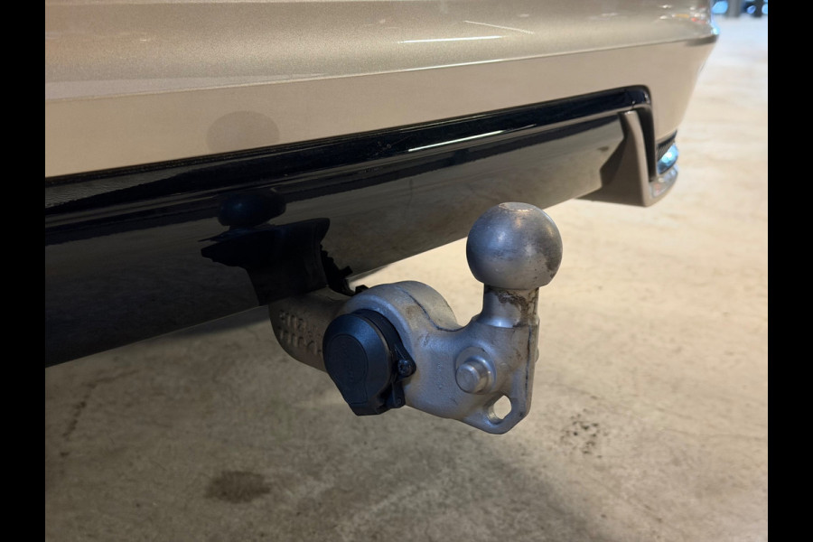 Volvo XC60 2.0 T6 Plug-in hybrid AWD Ultimate Dark|Bomvol!