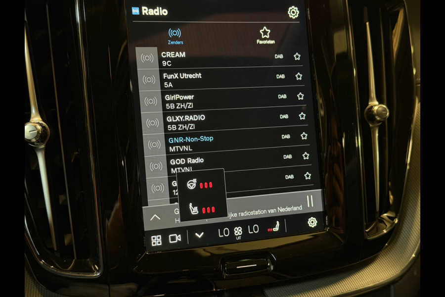 Volvo XC60 2.0 T6 Plug-in hybrid AWD Ultimate Dark|Bomvol!