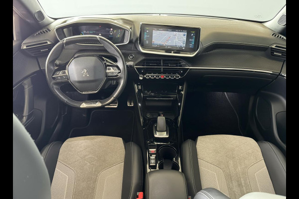 Peugeot e-2008 EV GT Pack 50 kWh | 3 fase | SOH 96,1% | Panoramadak | Prijs is rijklaar