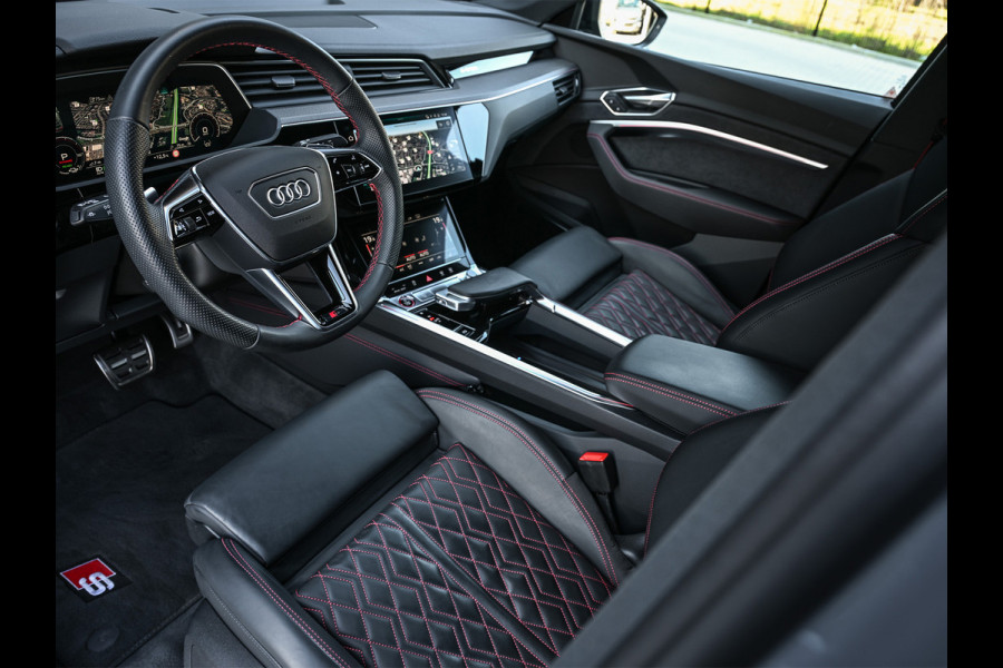 Audi Q8 Sportback e-tron S quattro SQ8 115 kWh | NL-Auto | Panorama dak | S-Seats | Bang & Olufsen | Camera | Ambiance interieur | 23 inch.