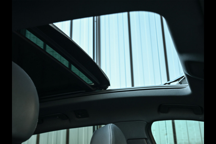 Audi Q8 e-tron 55 quattro Advanced Edition Plus 115 kWh | Panoramdak | Ambiance interieur | Adaptive Cruise | NL-Auto | Memory seats | Keyless