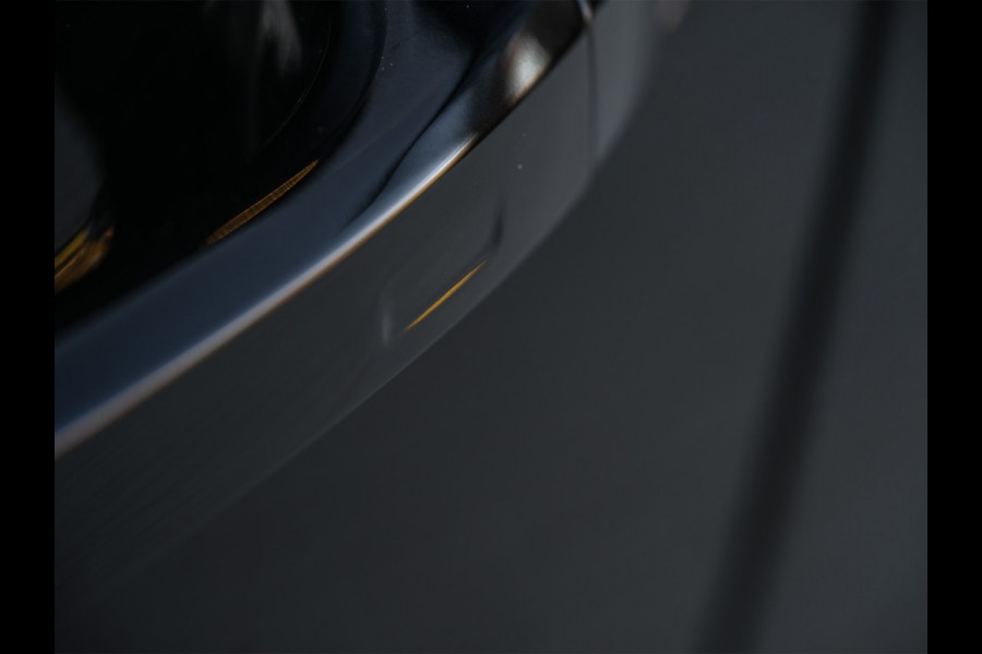 Audi Q8 e-tron 55 quattro Advanced Edition Plus 115 kWh | Panoramdak | Ambiance interieur | Adaptive Cruise | NL-Auto | Memory seats | Keyless