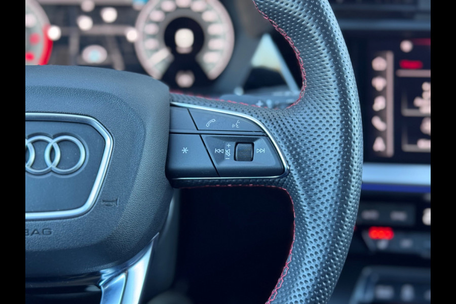 Audi A3 Sportback 45 TFSI e S edition Competition B&O/HuD/Memory