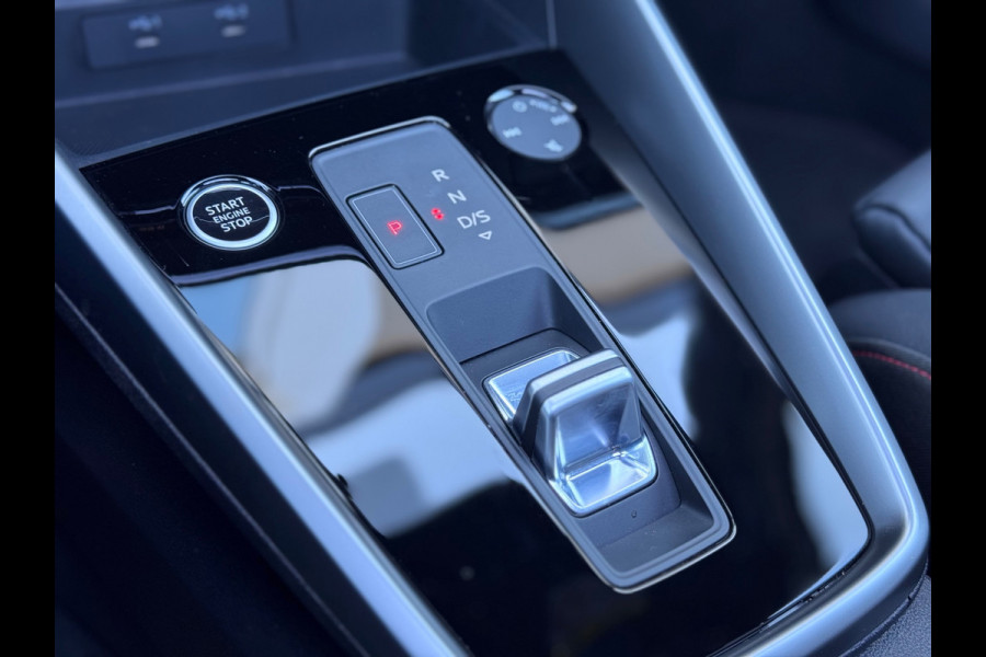 Audi A3 Sportback 45 TFSI e S edition Competition B&O/HuD/Memory