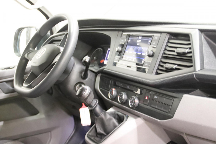 Volkswagen Transporter 2.0 TDI L2H1 LANG EURO 6 ACHTERUITRIJCAMERA Volkswagen Transporter 2.0 TDI L2H1 EURO 6 ACHTERUITRIJCAMERA