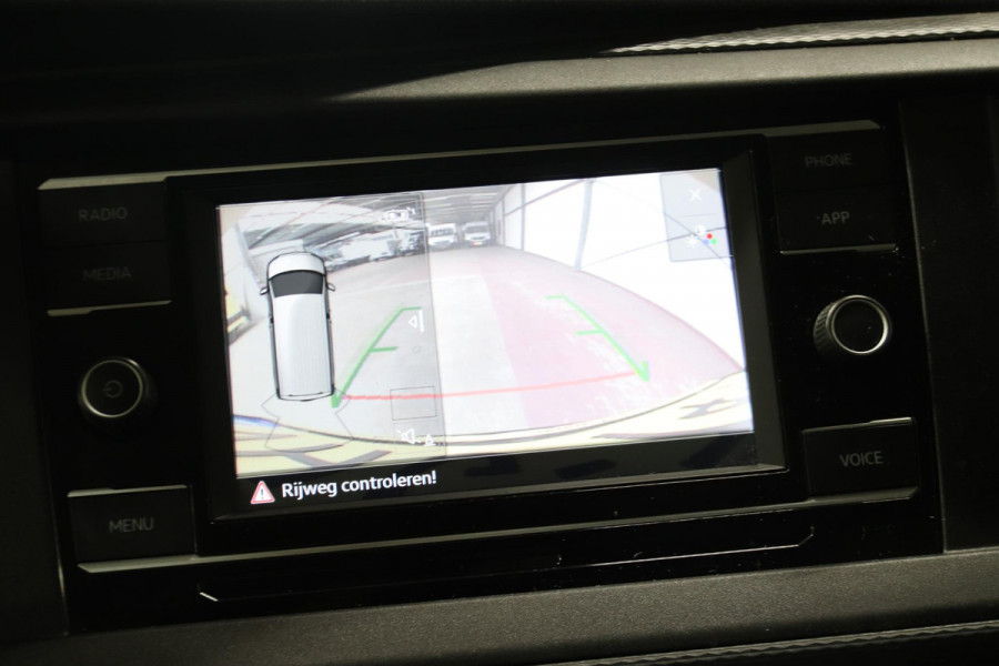 Volkswagen Transporter 2.0 TDI L2H1 LANG EURO 6 ACHTERUITRIJCAMERA Volkswagen Transporter 2.0 TDI L2H1 EURO 6 ACHTERUITRIJCAMERA