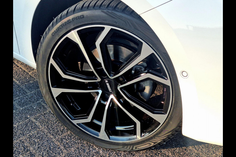 Seat Leon Sportstourer 1.5 TSI Style Launch Edition My 2021 | 18"LM | Trekhaak | Full LED | Climate V=A | Navi |