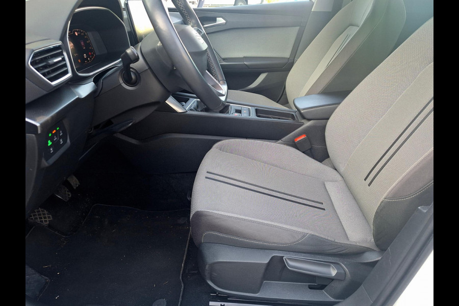 Seat Leon Sportstourer 1.5 TSI Style Launch Edition My 2021 | 18"LM | Trekhaak | Full LED | Climate V=A | Navi |