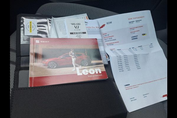 Seat Leon Sportstourer 1.5 TSI Style Launch Edition My 2021 | 18"LM | Trekhaak | Full LED | Climate V=A | Navi |