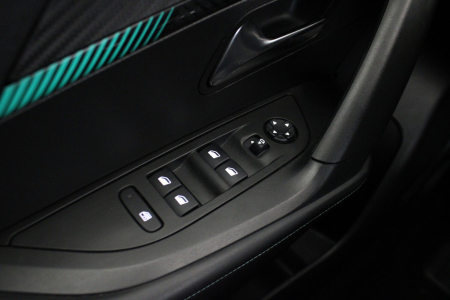 Peugeot 2008 1.2 PureTech Allure |Navi|Camera|