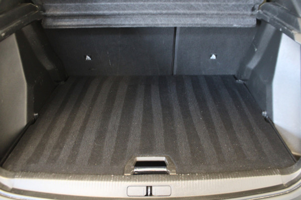 Peugeot 2008 1.2 PureTech Allure |Navi|Camera|