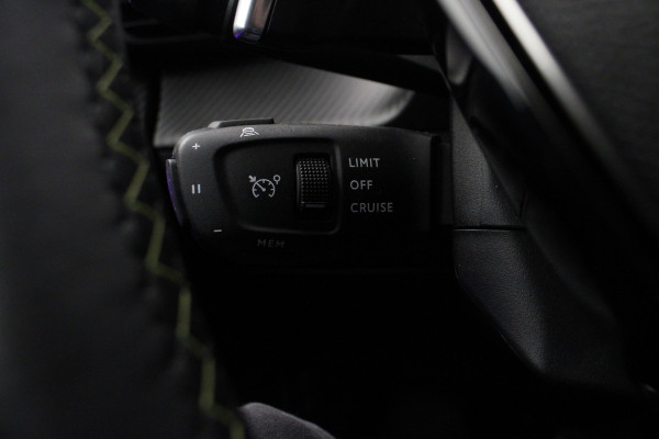 Peugeot 2008 1.2 PureTech 130 GT |Camera|Navi|
