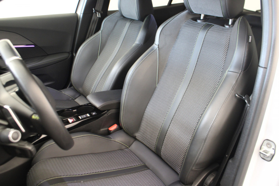 Peugeot 2008 1.2 PureTech 130 GT |Camera|Navi|