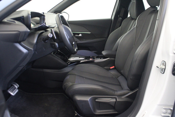 Peugeot 2008 1.2 PureTech 130 GT |Camera|Navi|