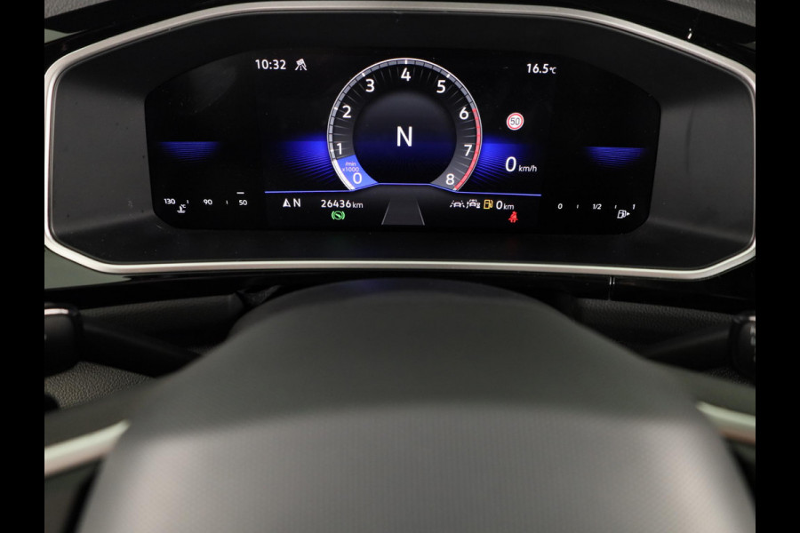 Volkswagen T-Roc 1.5 TSI R-Line 150 PK DSG | Navigatie | Trekhaak afneembaar | ErgoActive Stoel Pakket | Parkeercamera |