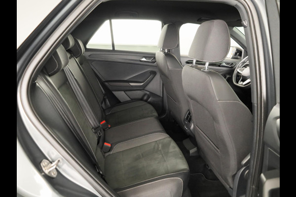 Volkswagen T-Roc 1.5 TSI R-Line 150 PK DSG | Navigatie | Trekhaak afneembaar | ErgoActive Stoel Pakket | Parkeercamera |