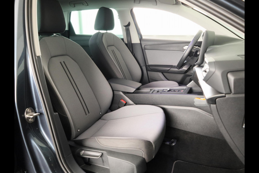 Seat Leon Sportstourer 1.5 TSI e-Hybrid Style Business Intense 204 pk Automaat | Verlengde garantie | Navigatie | Parkeersensoren (Park assist) | Achteruitrijcamera |