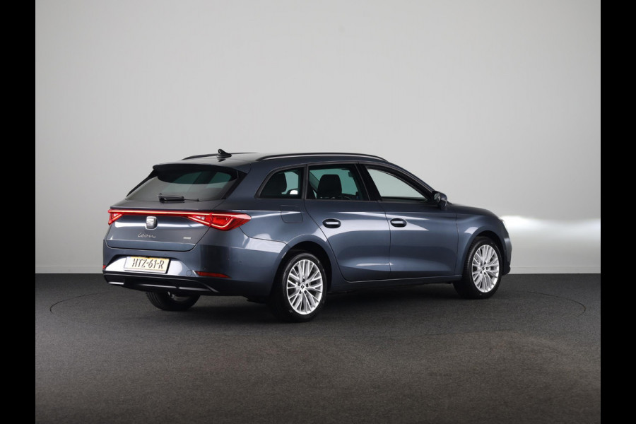 Seat Leon Sportstourer 1.5 TSI e-Hybrid Style Business Intense 204 pk Automaat | Verlengde garantie | Navigatie | Parkeersensoren (Park assist) | Achteruitrijcamera |