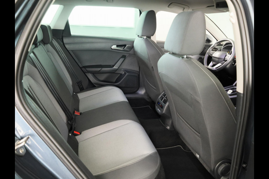 Seat Leon Sportstourer 1.5 TSI e-Hybrid Style Business Intense 204 pk Automaat | Verlengde garantie | Navigatie | Parkeersensoren (Park assist) | Achteruitrijcamera |