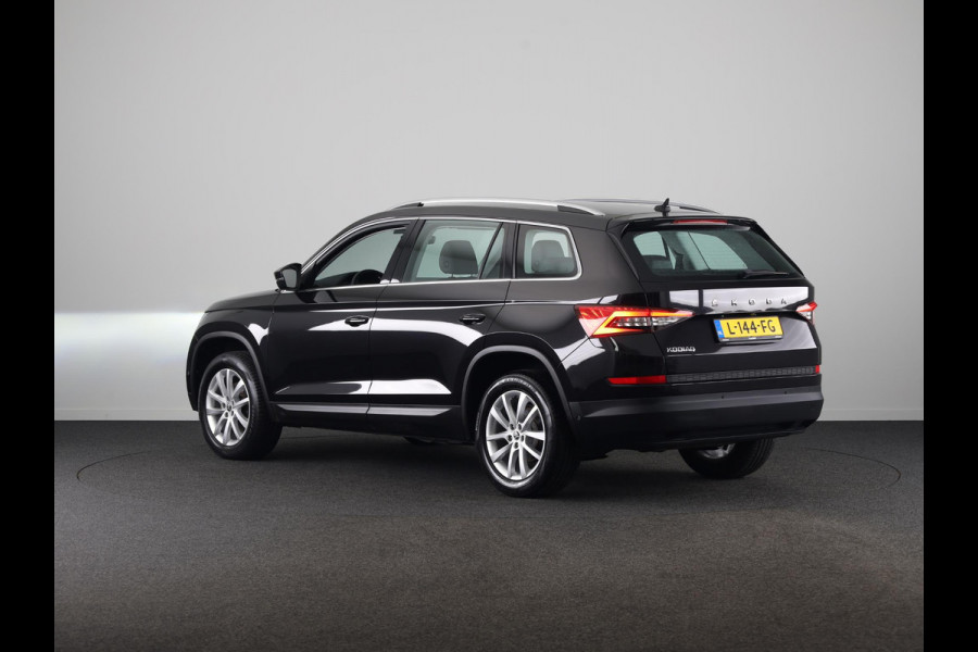 Škoda Kodiaq 1.5 TSI Business Edition Plus 150 pk | Lederen bekleding | Elektrisch verstelbare bestuurdersstoel|  Navigatie | Parkeersensoren (Park assist) | Rondomzicht camera | Stoelverwarming v/a |