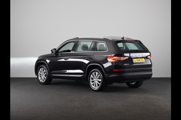Škoda Kodiaq 1.5 TSI Business Edition Plus 150 pk | Lederen bekleding | Elektrisch verstelbare bestuurdersstoel|  Navigatie | Parkeersensoren (Park assist) | Rondomzicht camera | Stoelverwarming v/a |