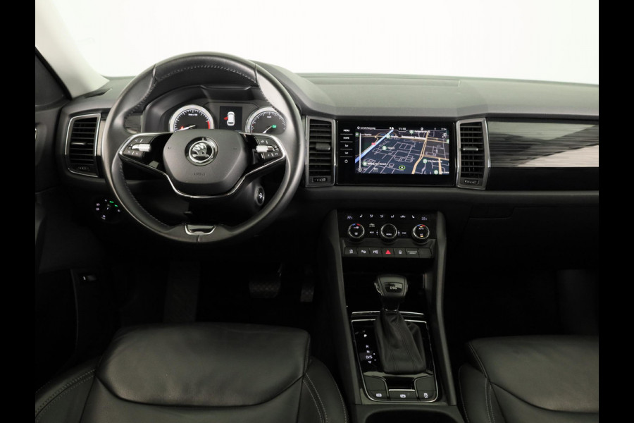 Škoda Kodiaq 1.5 TSI Business Edition Plus 150 pk | Lederen bekleding | Elektrisch verstelbare bestuurdersstoel|  Navigatie | Parkeersensoren (Park assist) | Rondomzicht camera | Stoelverwarming v/a |