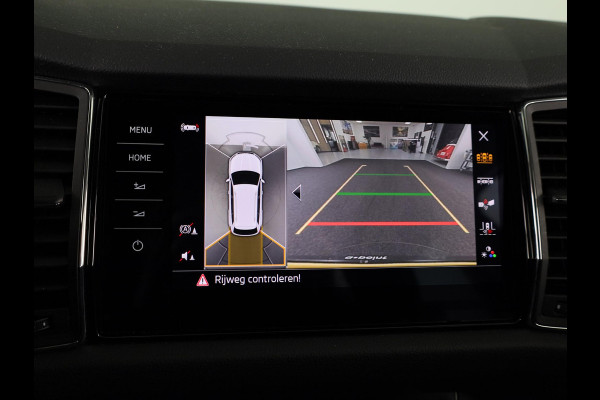 Škoda Kodiaq 1.5 TSI Business Edition Plus 150 pk | Lederen bekleding | Elektrisch verstelbare bestuurdersstoel|  Navigatie | Parkeersensoren (Park assist) | Rondomzicht camera | Stoelverwarming v/a |