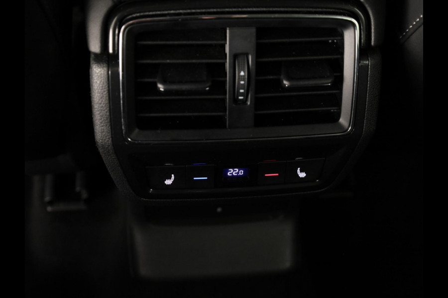 Škoda Kodiaq 1.5 TSI Business Edition Plus 150 pk | Lederen bekleding | Elektrisch verstelbare bestuurdersstoel|  Navigatie | Parkeersensoren (Park assist) | Rondomzicht camera | Stoelverwarming v/a |