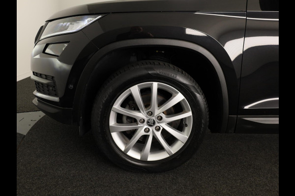 Škoda Kodiaq 1.5 TSI Business Edition Plus 150 pk | Lederen bekleding | Elektrisch verstelbare bestuurdersstoel|  Navigatie | Parkeersensoren (Park assist) | Rondomzicht camera | Stoelverwarming v/a |
