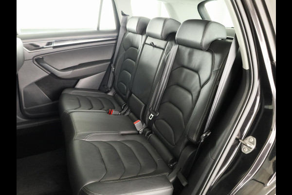 Škoda Kodiaq 1.5 TSI Business Edition Plus 150 pk | Lederen bekleding | Elektrisch verstelbare bestuurdersstoel|  Navigatie | Parkeersensoren (Park assist) | Rondomzicht camera | Stoelverwarming v/a |
