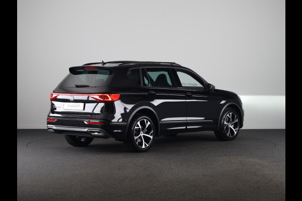 Seat Tarraco 1.4 TSI e-Hybrid PHEV FR 245 pk Automaat (DSG) | Navigatie | Panoramadak | Parkeersensoren (Park assist) | Achteruitrijcamera | Autom. airco (3 zones) | Apple Carplay/Android Auto |
