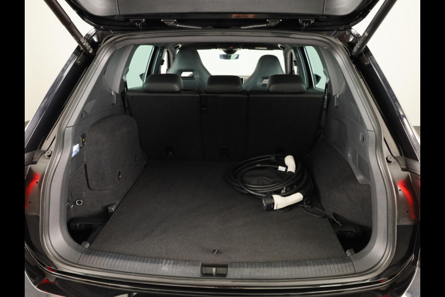 Seat Tarraco 1.4 TSI e-Hybrid PHEV FR 245 pk Automaat (DSG) | Navigatie | Panoramadak | Parkeersensoren (Park assist) | Achteruitrijcamera | Autom. airco (3 zones) | Apple Carplay/Android Auto |