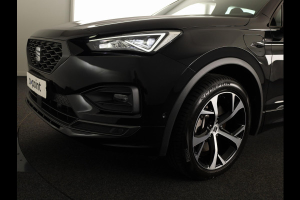 Seat Tarraco 1.4 TSI e-Hybrid PHEV FR 245 pk Automaat (DSG) | Navigatie | Panoramadak | Parkeersensoren (Park assist) | Achteruitrijcamera | Autom. airco (3 zones) | Apple Carplay/Android Auto |
