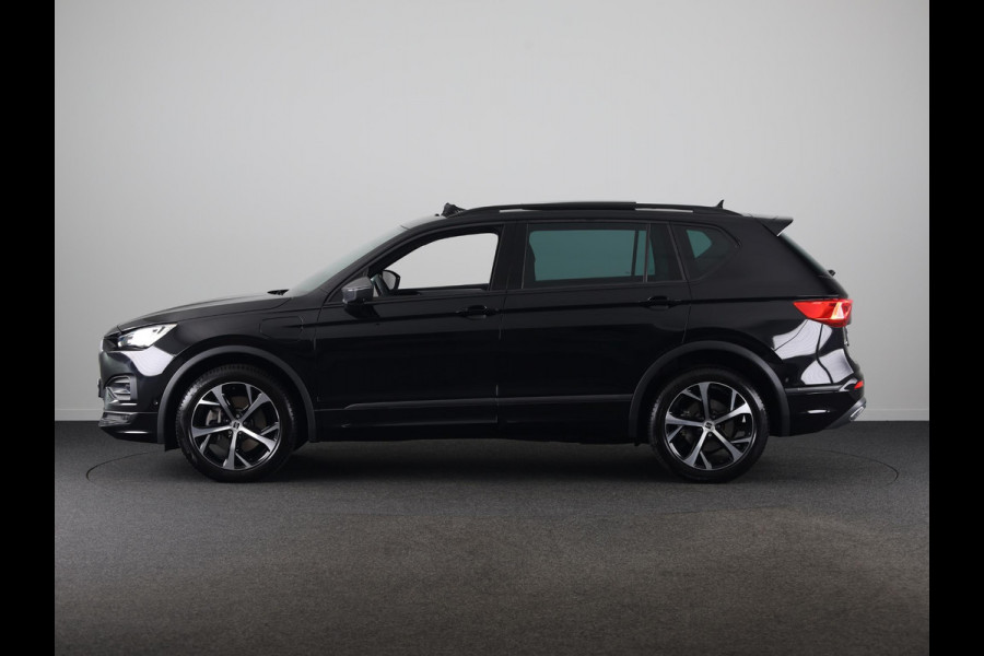 Seat Tarraco 1.4 TSI e-Hybrid PHEV FR 245 pk Automaat (DSG) | Navigatie | Panoramadak | Parkeersensoren (Park assist) | Achteruitrijcamera | Autom. airco (3 zones) | Apple Carplay/Android Auto |