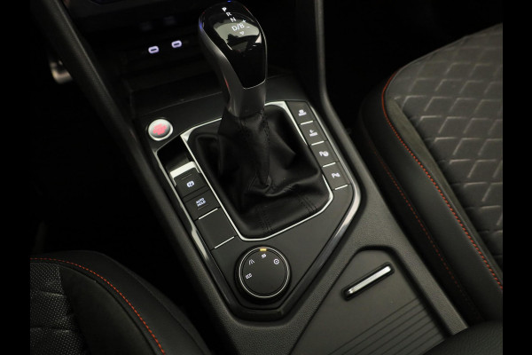 Seat Tarraco 1.4 TSI e-Hybrid PHEV FR 245 pk Automaat (DSG) | Navigatie | Panoramadak | Parkeersensoren (Park assist) | Achteruitrijcamera | Autom. airco (3 zones) | Apple Carplay/Android Auto |