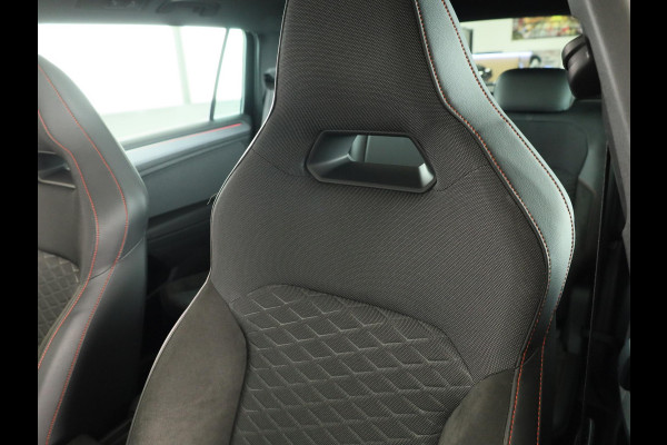 Seat Tarraco 1.4 TSI e-Hybrid PHEV FR 245 pk Automaat (DSG) | Navigatie | Panoramadak | Parkeersensoren (Park assist) | Achteruitrijcamera | Autom. airco (3 zones) | Apple Carplay/Android Auto |