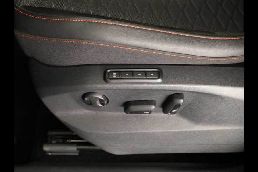 Seat Tarraco 1.4 TSI e-Hybrid PHEV FR 245 pk Automaat (DSG) | Navigatie | Panoramadak | Parkeersensoren (Park assist) | Achteruitrijcamera | Autom. airco (3 zones) | Apple Carplay/Android Auto |