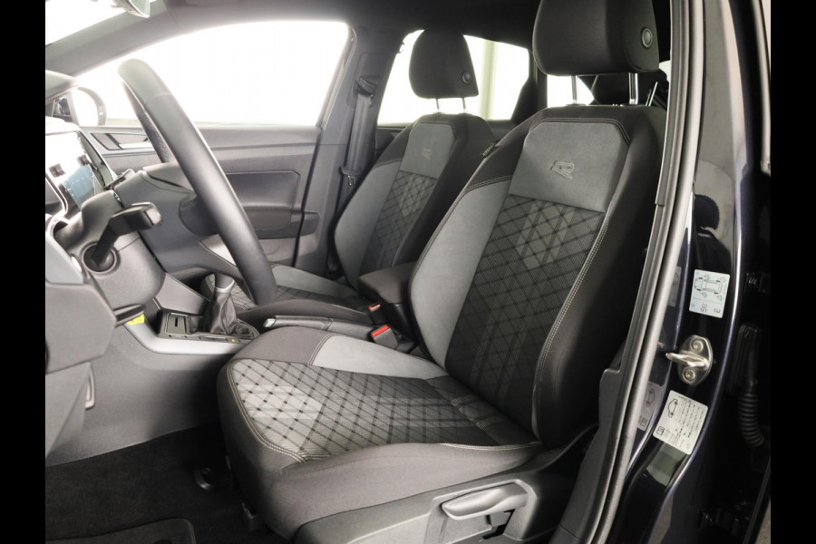 Volkswagen Taigo 1.0 TSI R-Line 115PK | Panorama dak | Navigatie via app | Parkeersensoren | Automatische airco |