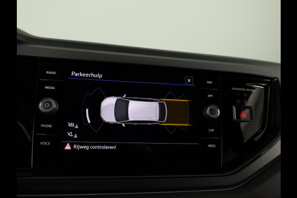 Volkswagen Taigo 1.0 TSI R-Line 115PK | Panorama dak | Navigatie via app | Parkeersensoren | Automatische airco |