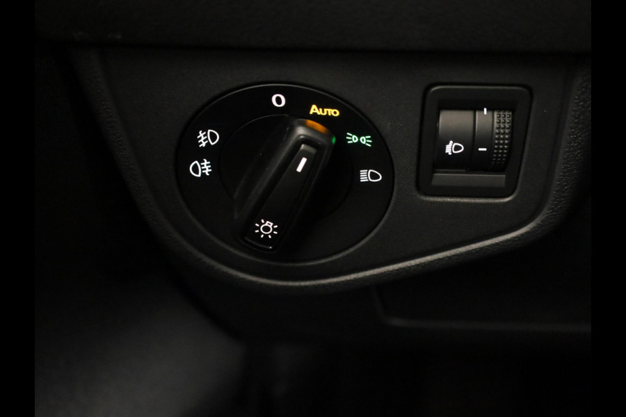 Volkswagen Taigo 1.0 TSI R-Line 115PK | Panorama dak | Navigatie via app | Parkeersensoren | Automatische airco |