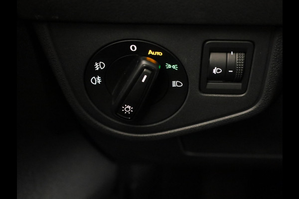 Volkswagen Taigo 1.0 TSI R-Line 115PK | Panorama dak | Navigatie via app | Parkeersensoren | Automatische airco |