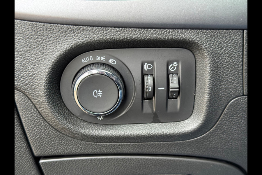 Opel Astra 1.2 Blitz Edition 2021 ZWART NAVI AIRCO LM NAP!