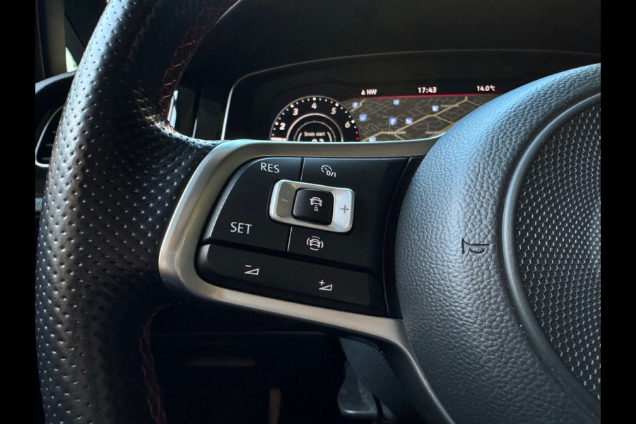 Volkswagen Golf 2.0 TSI GTI TCR Pano|Keyles|Akrapovic|Dynaudio