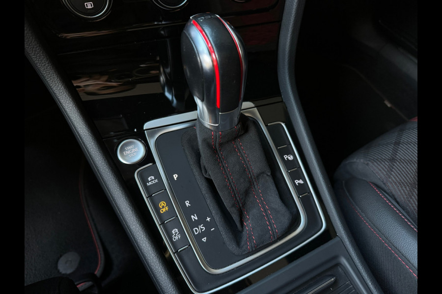 Volkswagen Golf 2.0 TSI GTI TCR Pano|Keyles|Akrapovic|Dynaudio