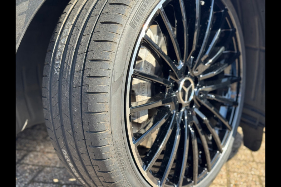 Mercedes-Benz E-Klasse 200 AMG Line Hyperscreen 360 Camera 21 inch