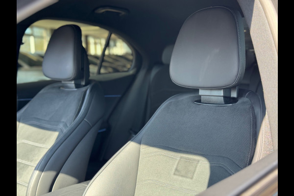 Mercedes-Benz E-Klasse 200 AMG Line Hyperscreen 360 Camera 21 inch