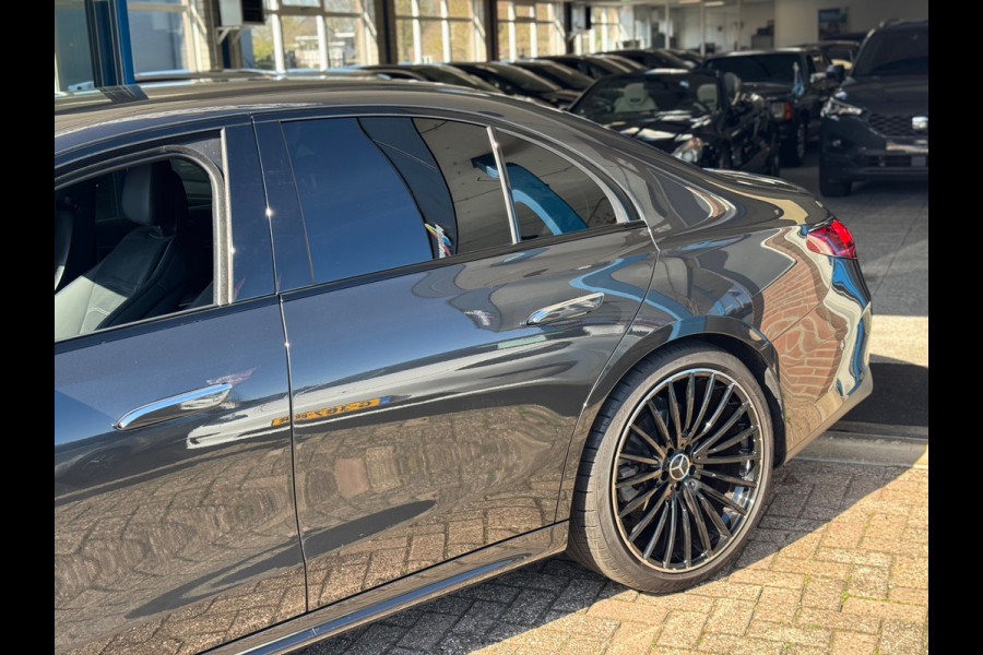 Mercedes-Benz E-Klasse 200 AMG Line Hyperscreen 360 Camera 21 inch