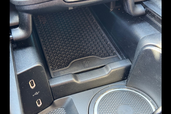 Mercedes-Benz E-Klasse 200 AMG Line Hyperscreen 360 Camera 21 inch