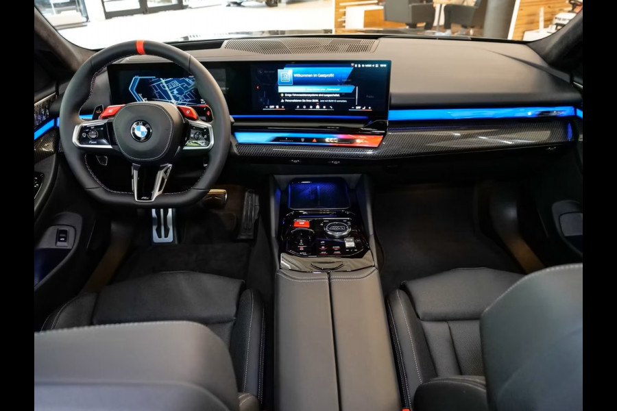 BMW 5 Serie Touring M5 ** M-DRIVER PACK (305 km/h), M-REMMEN, PANO, TREKH, MERINO LEDER, 20/21 INCH LMV ** 1e EIG - UNFALLFREI - Ex BMW AG ** ** INFORMEER OOK NAAR ONZE AANTREKKELIJKE FINANCIAL-LEASE TARIEVEN **